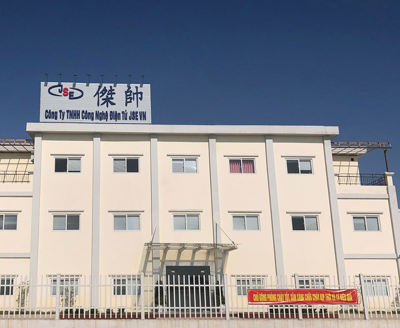 越南杰帥電子有限公司采購(gòu)我司晉力達(dá)2臺(tái)大型波峰焊，用于數(shù)據(jù)線(xiàn)及充電器加工